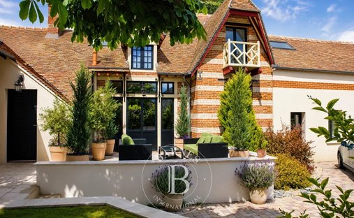 Maison en Arrondissement de Fontainebleau, Île-de-France, France 1