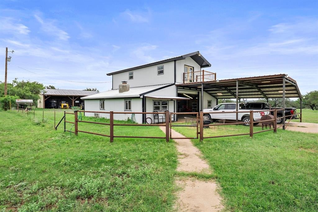 Farm Ranch in Marble Falls, Texas, United States 2 - 17952717