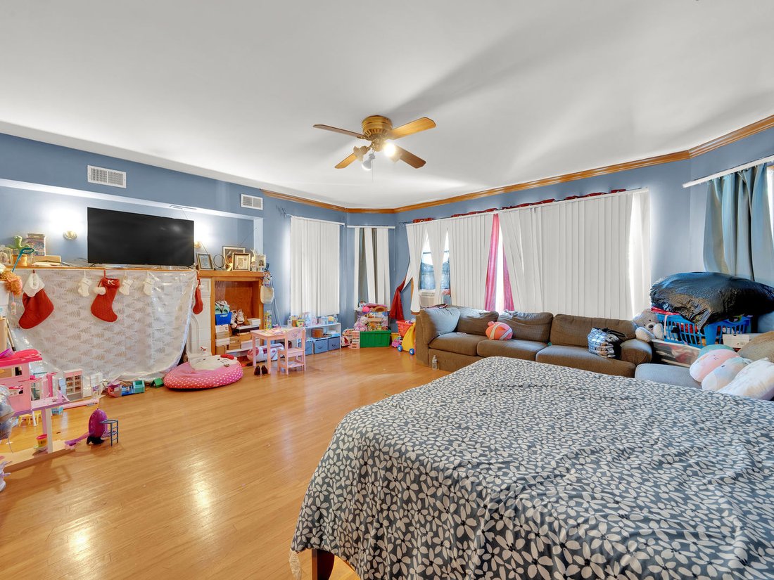 Chicago, Illinois, United States 2 - 17951806