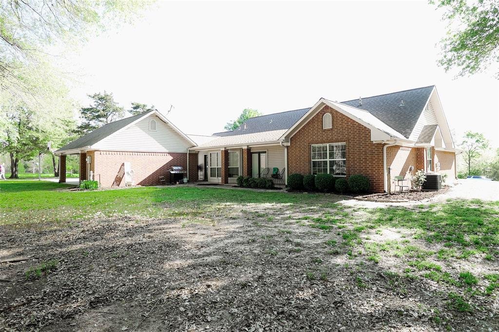 Farm Ranch in Bonham, Texas, United States 4 - 17952432
