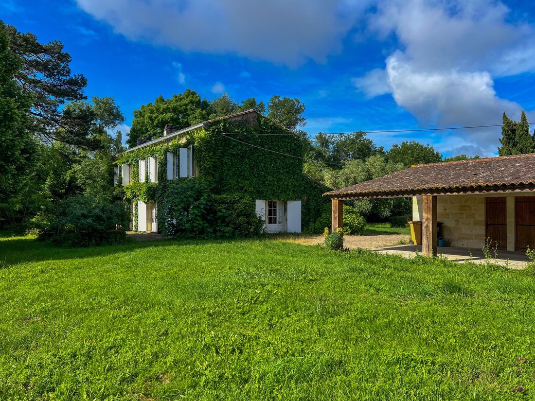 Villa in Libourne, Nouvelle-Aquitaine, France 2 - 17947978