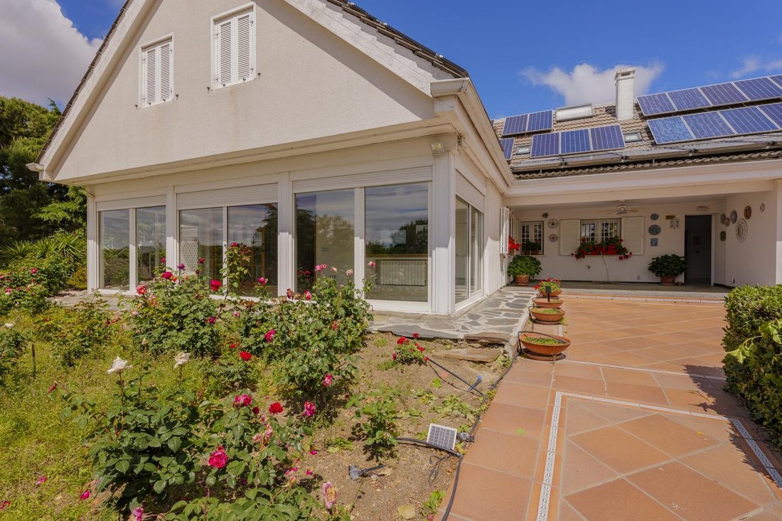 Villa in Pozuelo de Alarcon, Comunidad de Madrid, Spain 5 - 17951801
