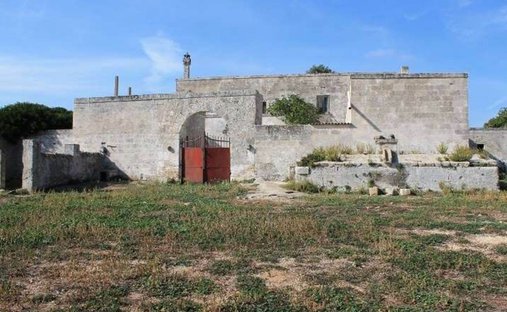 Casa di campagna a Grottaglie, Puglia, Italia 1