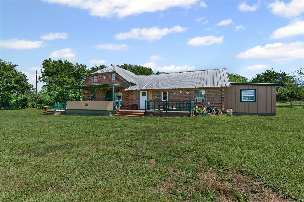 Farm Ranch in Wolfe City, Texas, United States 5 - 17952811
