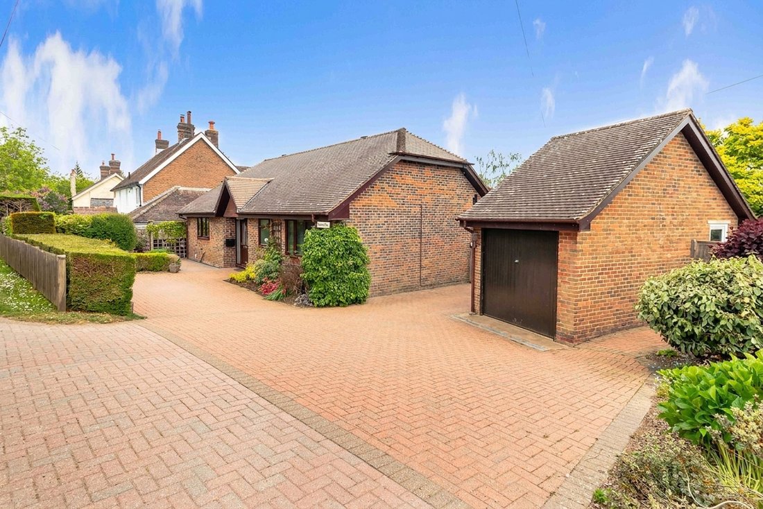 Bungalow in Maresfield, England 1 - 17948972