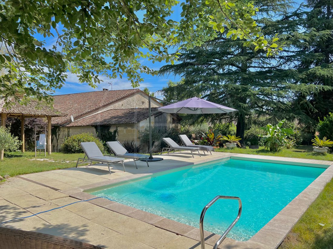 Villa in Creon, Nouvelle-Aquitaine, France 2 - 17948010