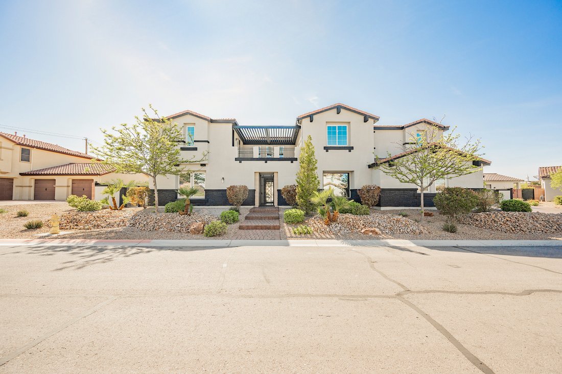 House in Las Vegas, Nevada, United States 2 - 17950548