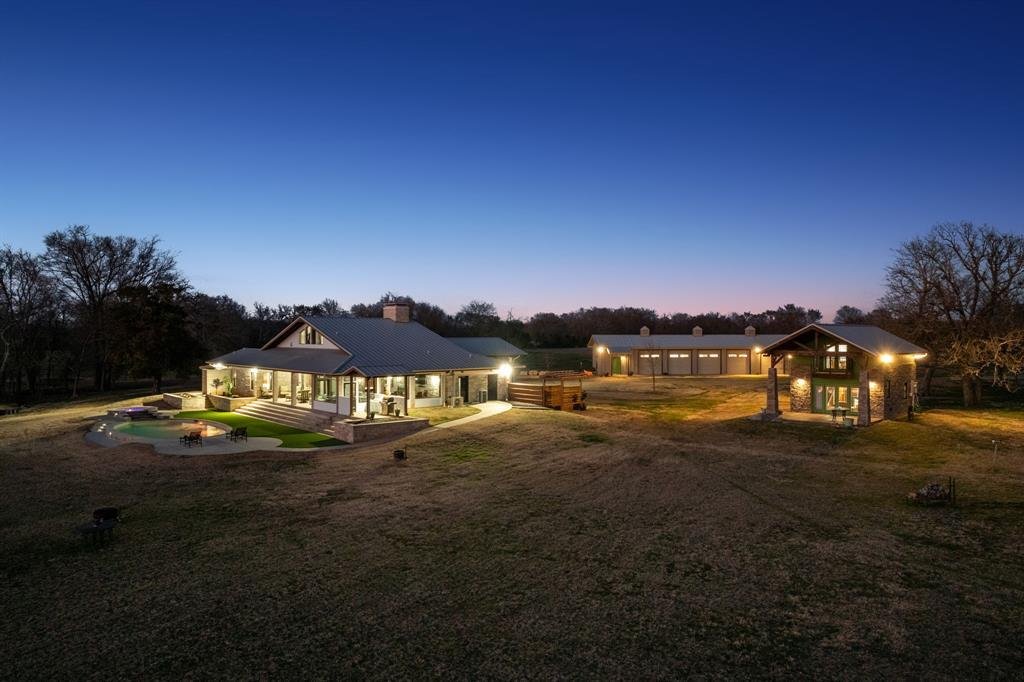 Farm Ranch in Lone Oak, Texas, United States 5 - 17952652