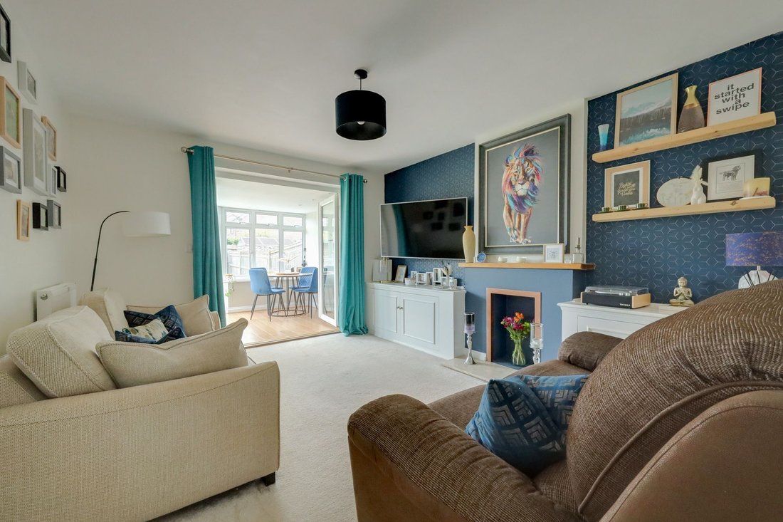 House in Burgess Hill, England 3 - 17953939