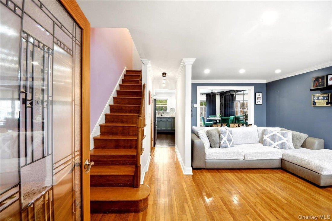 House in New York, New York, United States 2 - 17949452