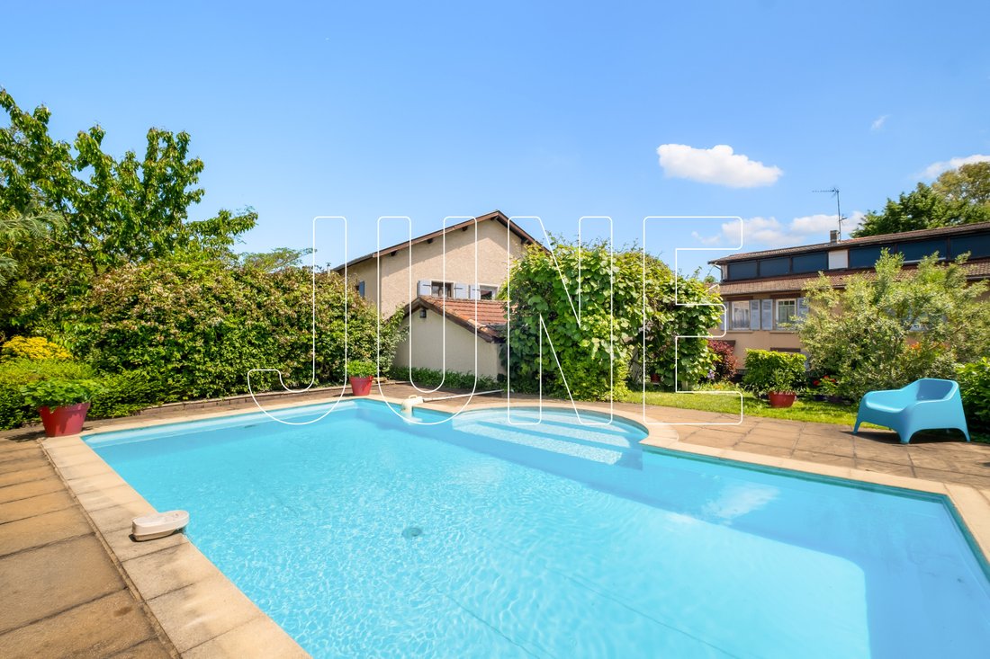 House in Chaponnay, Auvergne-Rhône-Alpes, France 2 - 17952977