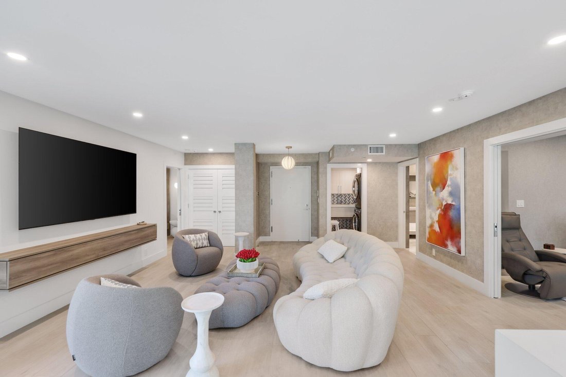 Condo in Boca Raton, Florida, United States 5 - 17953703