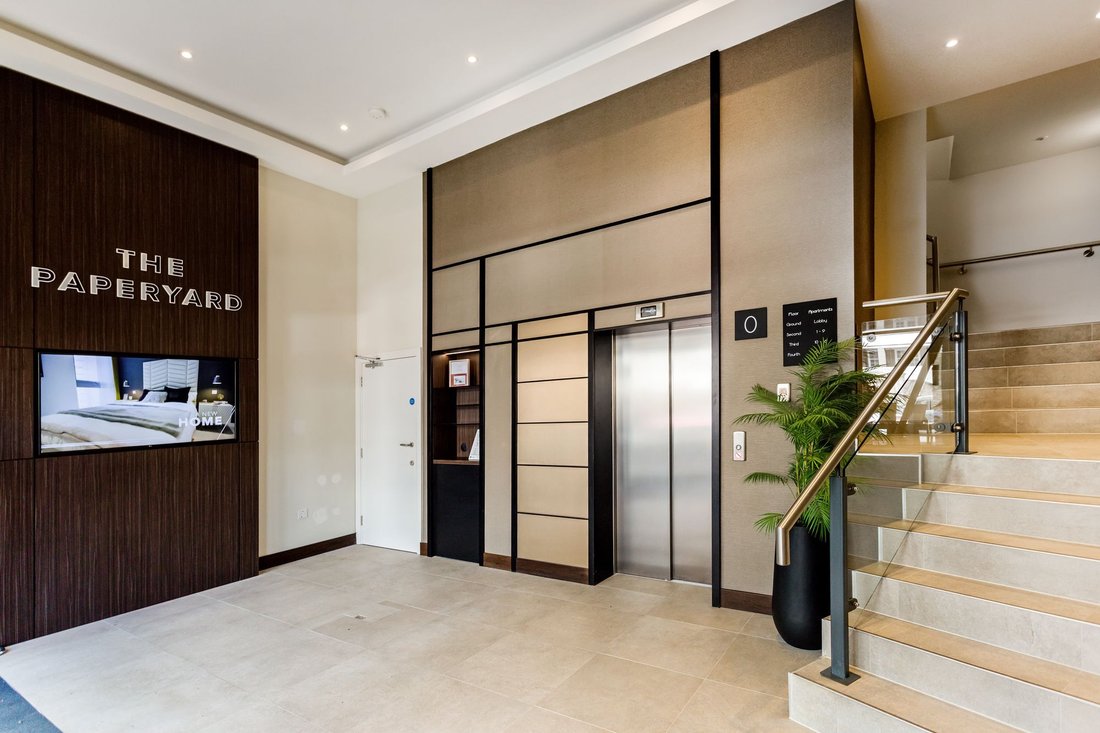 Apartment in Horsham, England 2 - 17948968