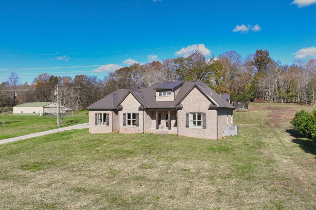 House in Columbia, Tennessee, United States 2 - 17955870