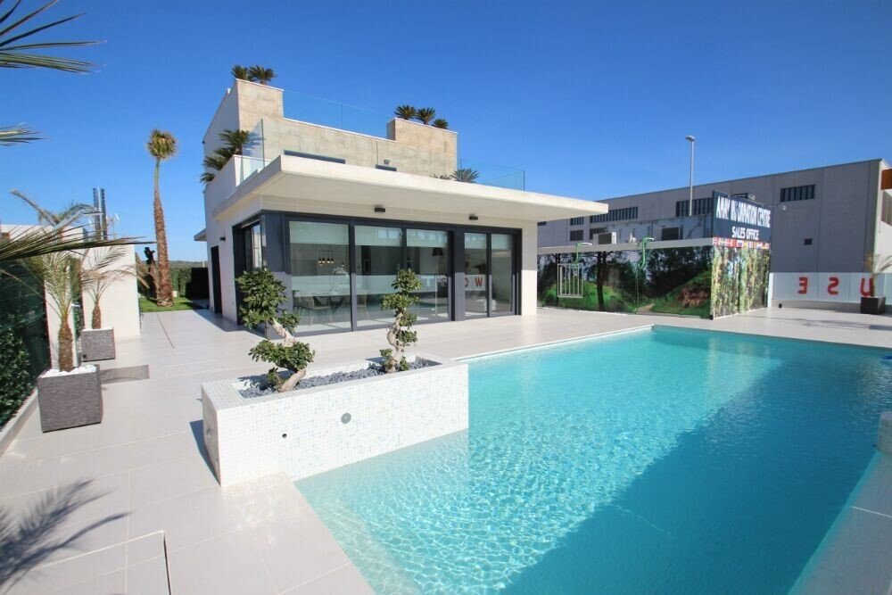 Villa in San Miguel de Salinas, Valencian Community, Spain 1 - 17954367