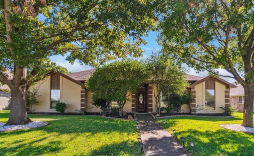 House in Plano, Texas, United States 1