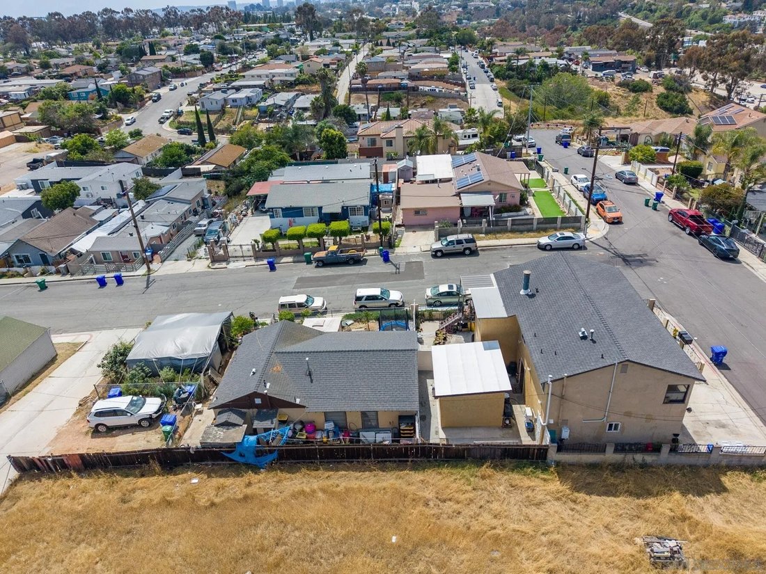 San Diego, California, United States 5 - 17953183
