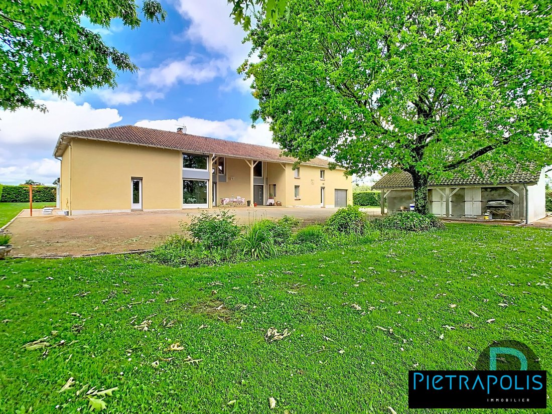 House in Montracol, Auvergne-Rhône-Alpes, France 2 - 17955401