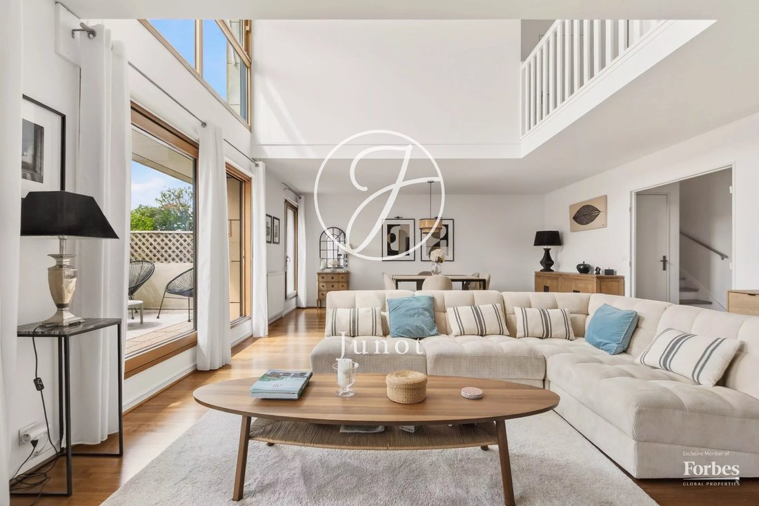 Apartment in Carnot Gambetta, Suresnes, France 1 - 17949189
