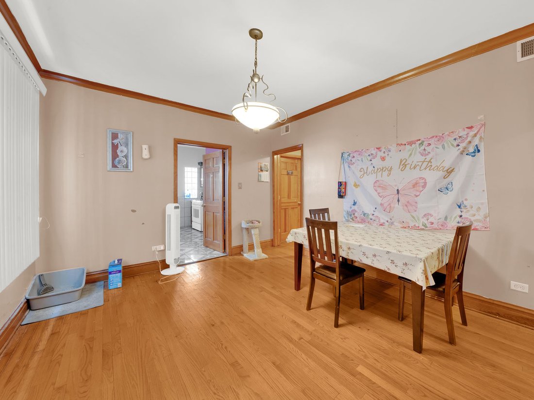 Chicago, Illinois, United States 5 - 17951806