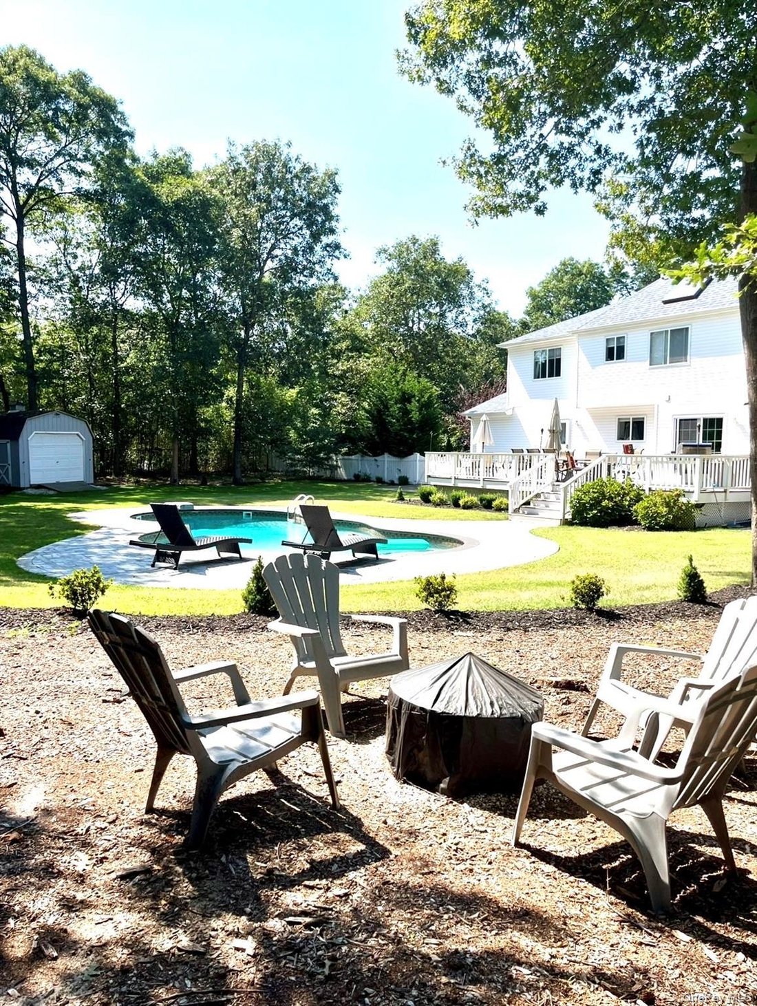 House in Manorville, New York, United States 3 - 17953798
