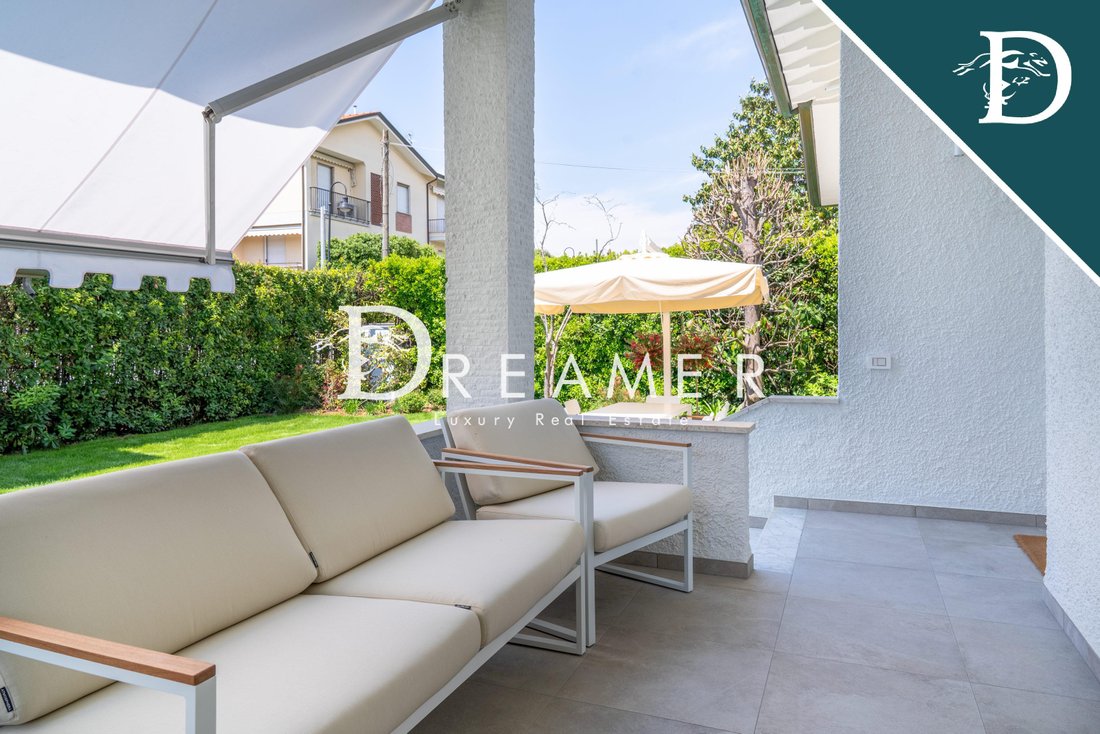 Villa in Cinquale, Montignoso, Tuscany 4 - 16560338