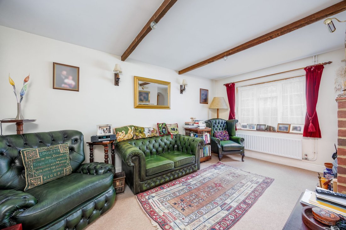 House in Newick, England 2 - 17949056