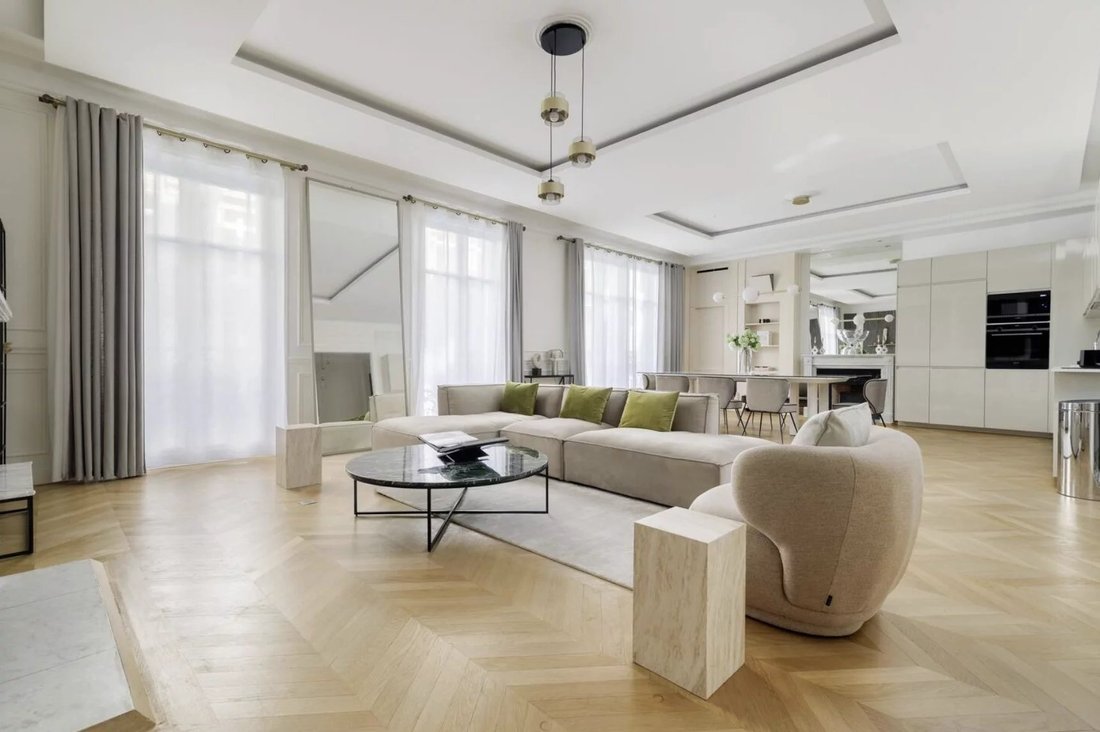Appartamento a Triangle d'Or, Paris 8e Arrondissement, Parigi 5 - 17956899