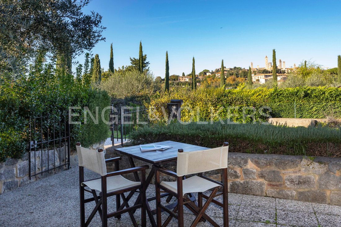 House in San Gimignano, Tuscany, Italy 5 - 15140988