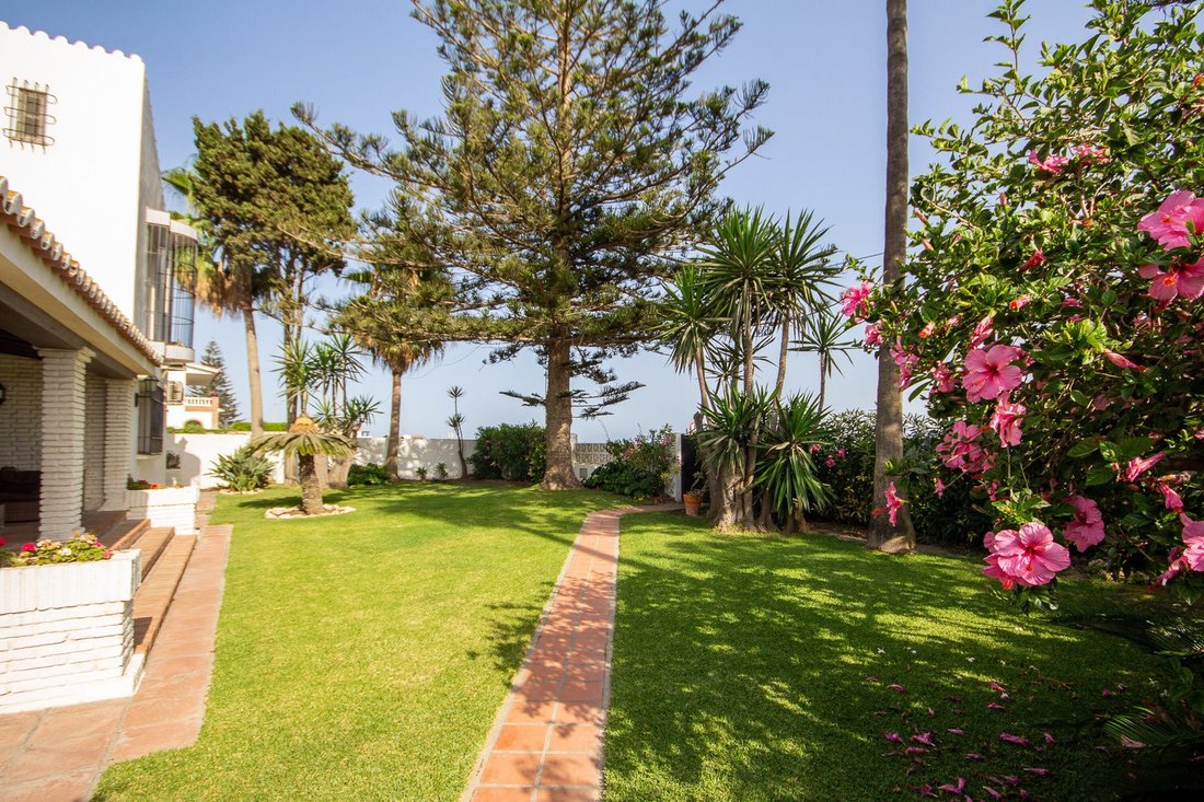 Villa in Rincon de la Victoria, Andalusia, Spain 3 - 17956678
