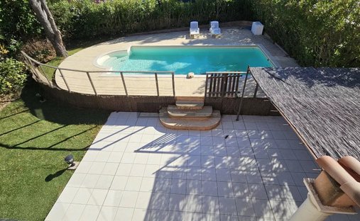 Villa in Tour de Mare, Frejus, France 1