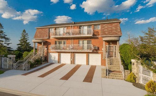 House in New York, New York, United States 1