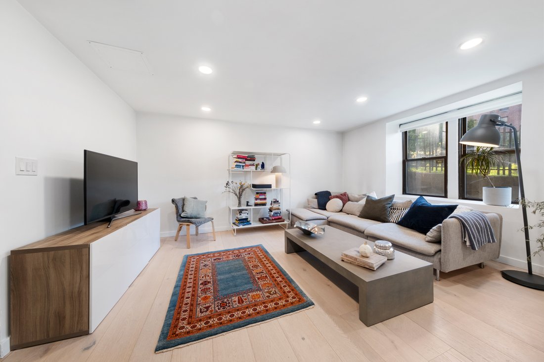 Condo in White Plains, New York, United States 2 - 17956409