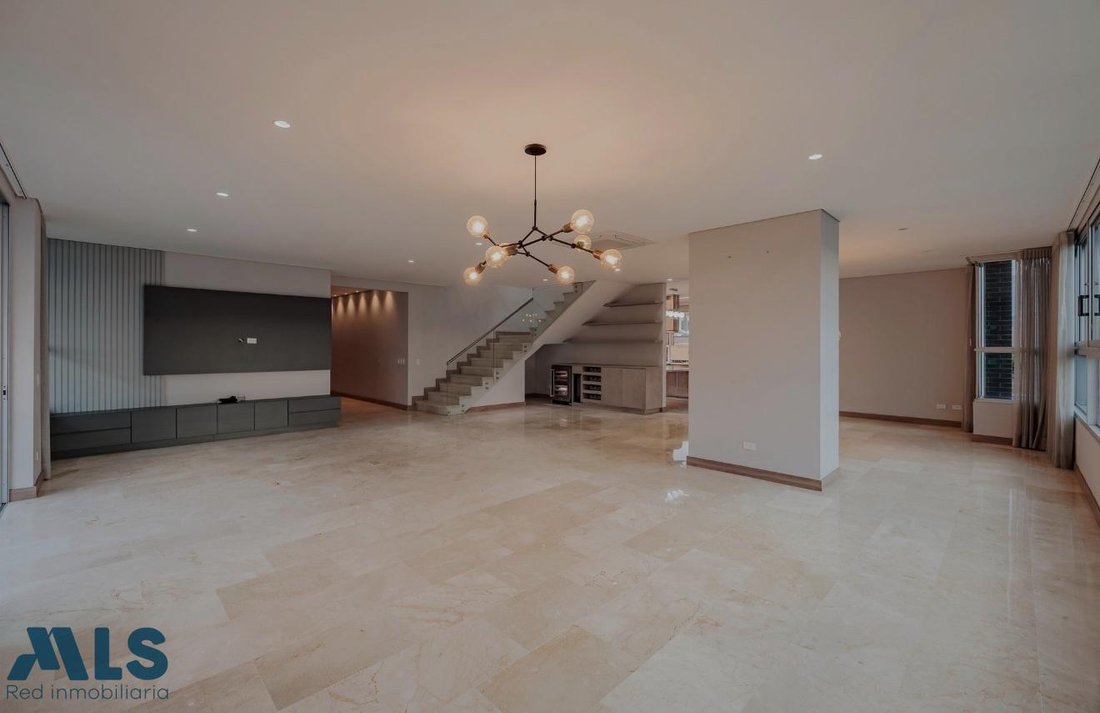 Apartment in Medellín, Antioquia, Colombia 5 - 17956449