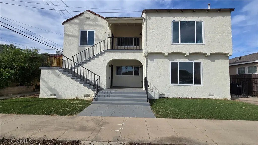 East Los Angeles, California, United States 1 - 17625267