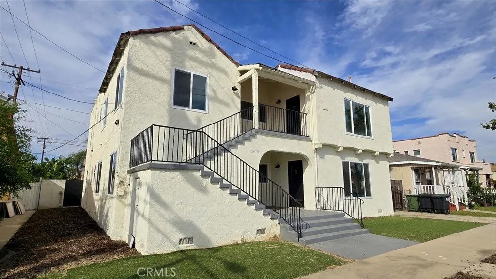 East Los Angeles, California, United States 2 - 17625267
