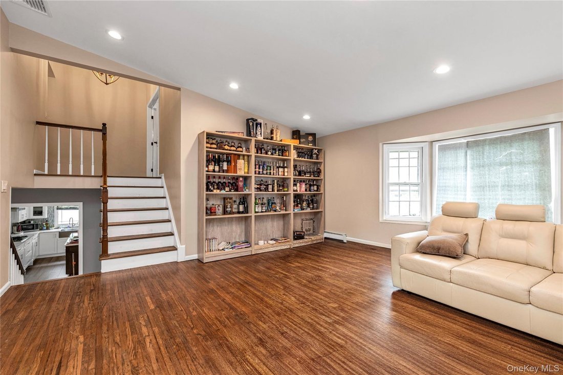 House in Valley Stream, New York, United States 4 - 17956205