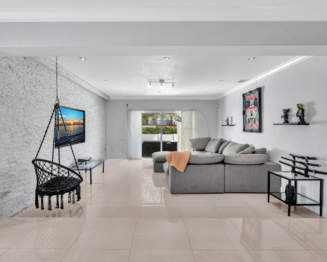 House in North Miami Beach, Florida, United States 3 - 17956489