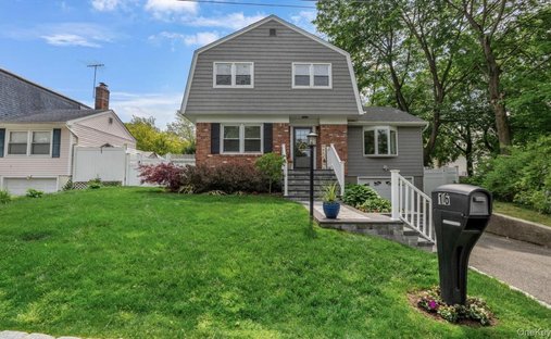 House in Halesite, New York, United States 1