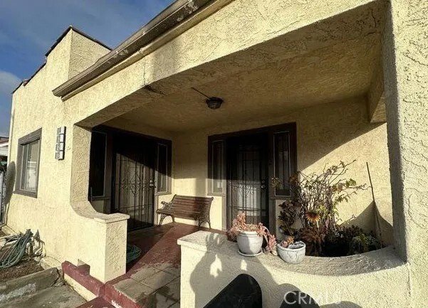 Los Angeles, California, United States 5 - 17755003
