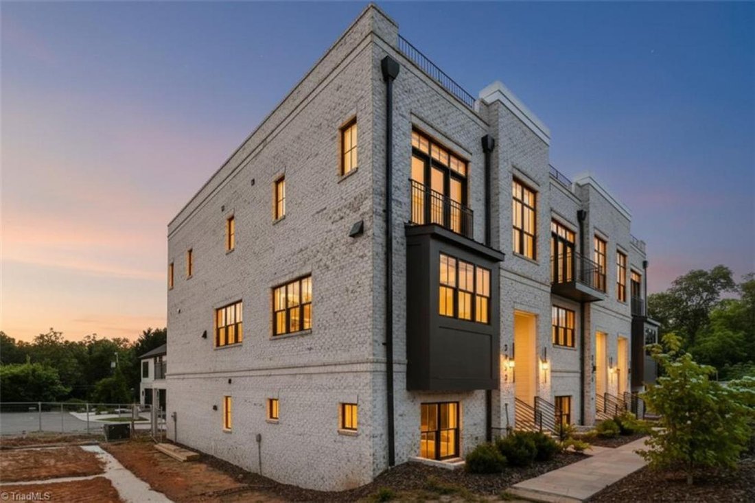 House in Greensboro, North Carolina, United States 1 - 17956492