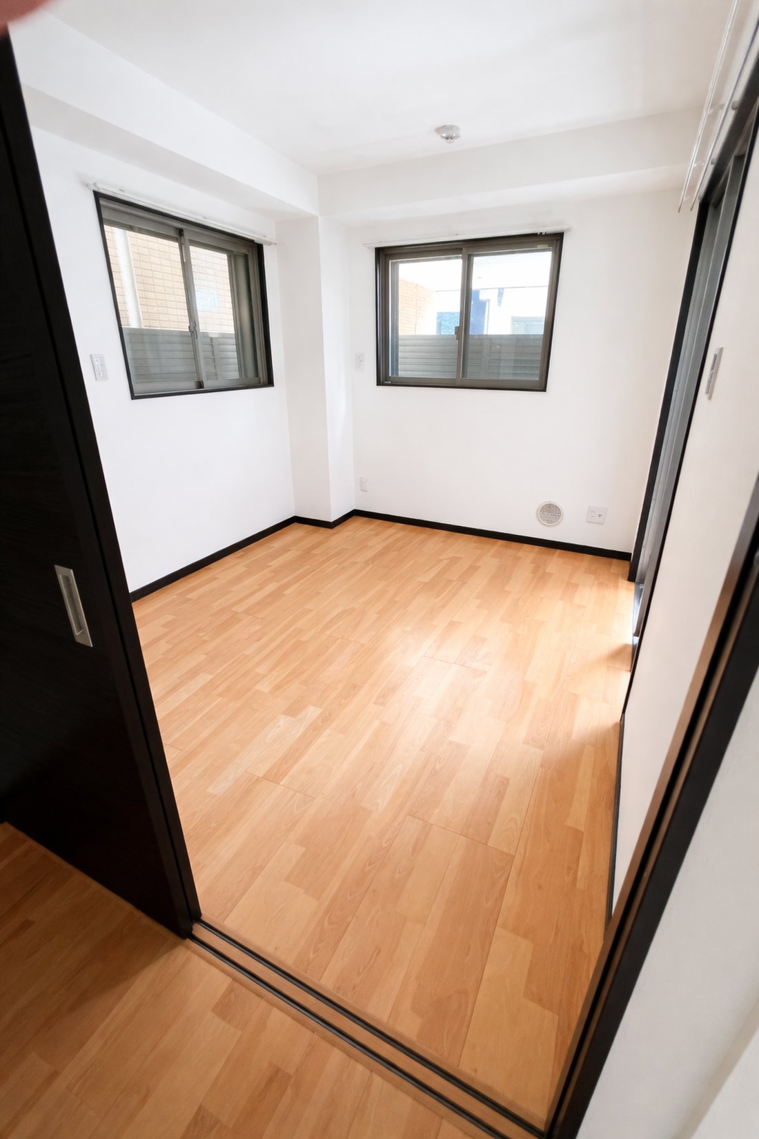 Condo in Chiba, Chiba, Japan 4 - 17956397