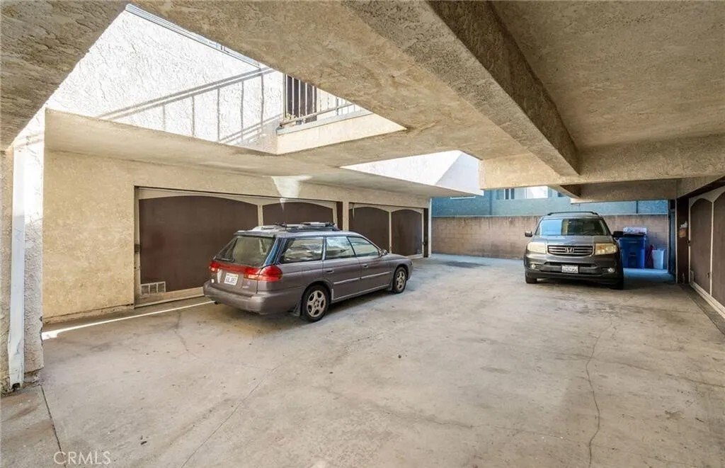 Lawndale, California, United States 4 - 17781755