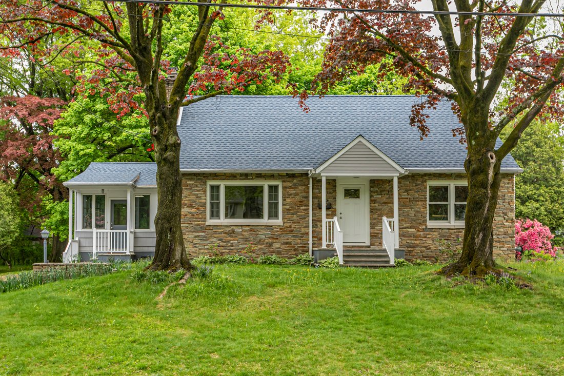 House in Lawrence Township, New Jersey, United States 2 - 17956692