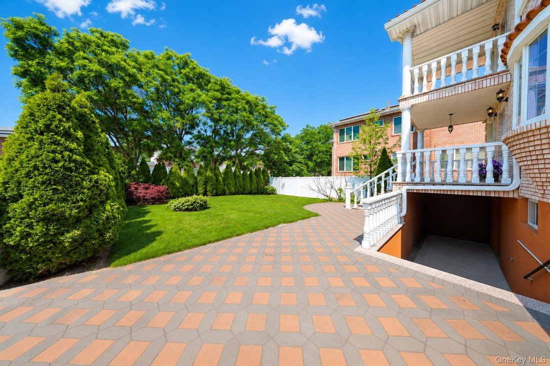 House in New York, New York, United States 3 - 17953785