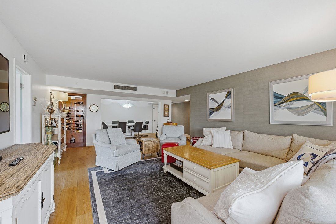 Condo in Naples, Florida, United States 3 - 17956815