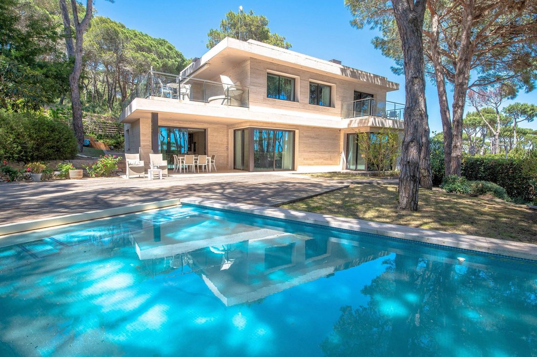 Villa in Sant Feliu de Guixols, Catalonia, Spain 1 - 16988071