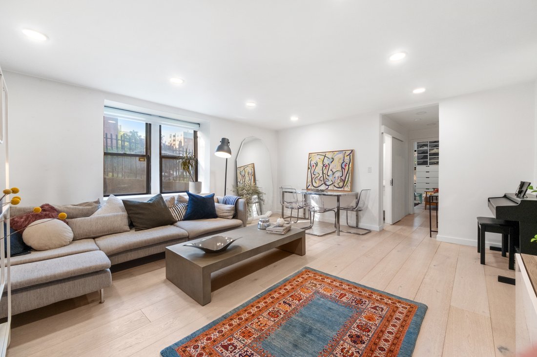 Condo in White Plains, New York, United States 4 - 17956409