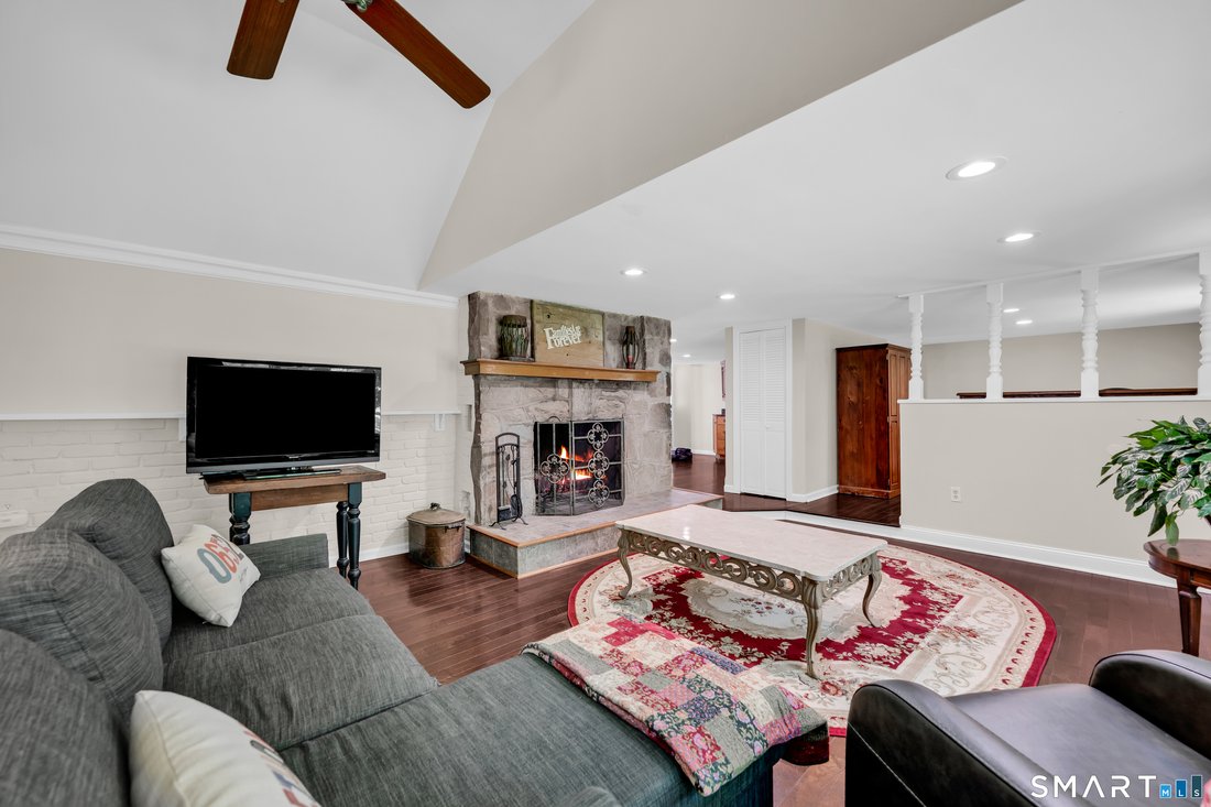 House in Bethany, Connecticut, United States 3 - 17933397