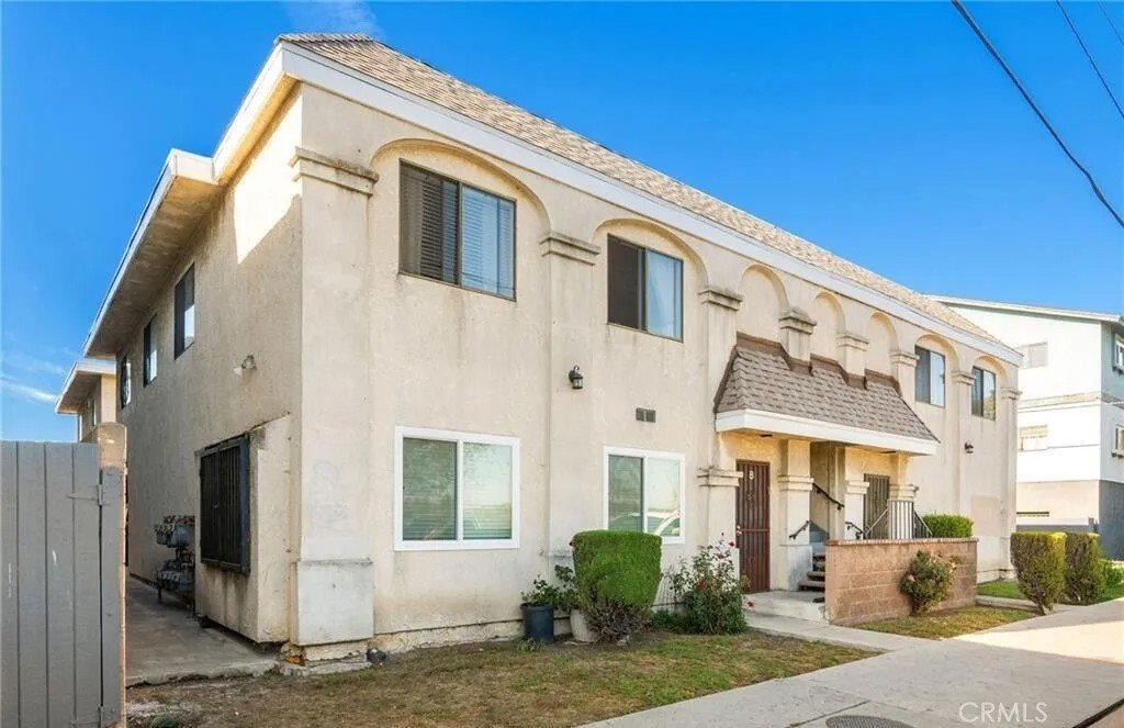 Lawndale, California, United States 1 - 17781755